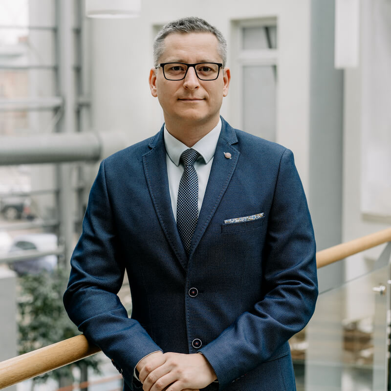 Ekspert finansowy Piotr Sierzputowski
